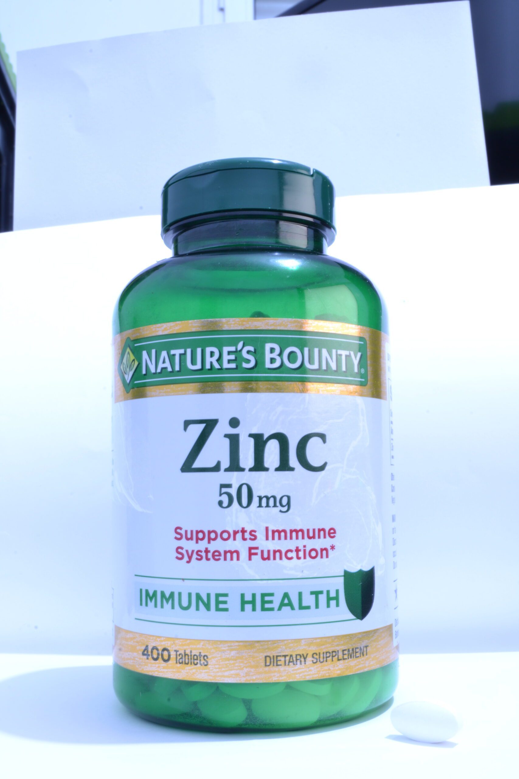 ZMA: suplemento de zinco em comprimidos, magnésio e vitamina B6